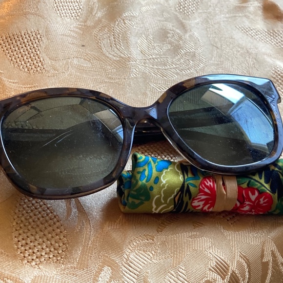 Maui Jim \'Ilima\' Polarized Cat Eye Sunglasses with Case Made in Italy main image 8